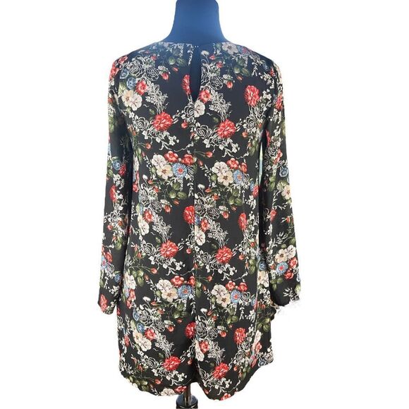 Miami Women's Floral Embroidered Shift Black Long Sleeve Short Dress Size M - Picture 2 of 7